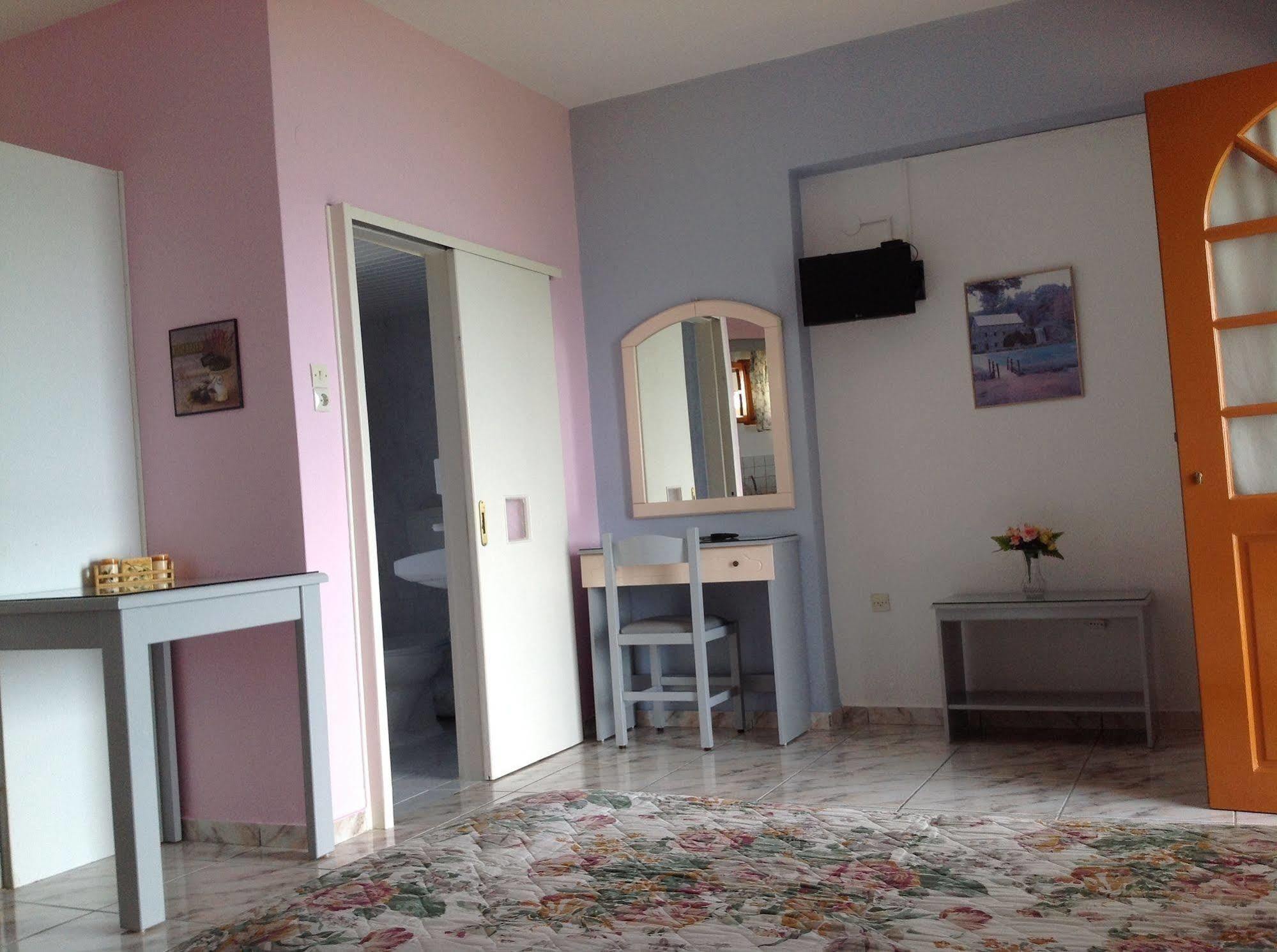 Travlos Studios Eleios-Pronnoi Extérieur photo